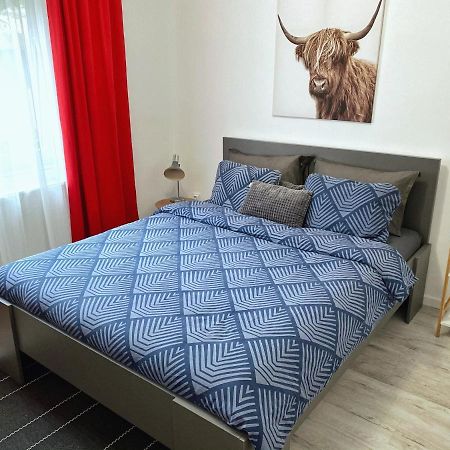 Highland Home - Cozy Apartments Near City Center Орадя Экстерьер фото